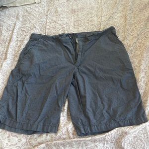 Men’s shorts with pockets